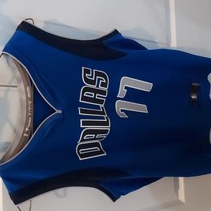 Mens Luka Doncic jersey, Size small